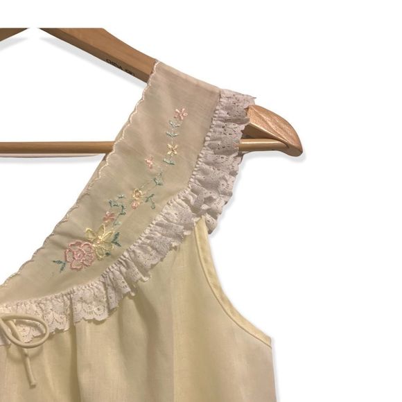 VINTAGE Sears 80’s Yellow Nightgown with Floral Embroidery Size Large - Picture 5 of 9